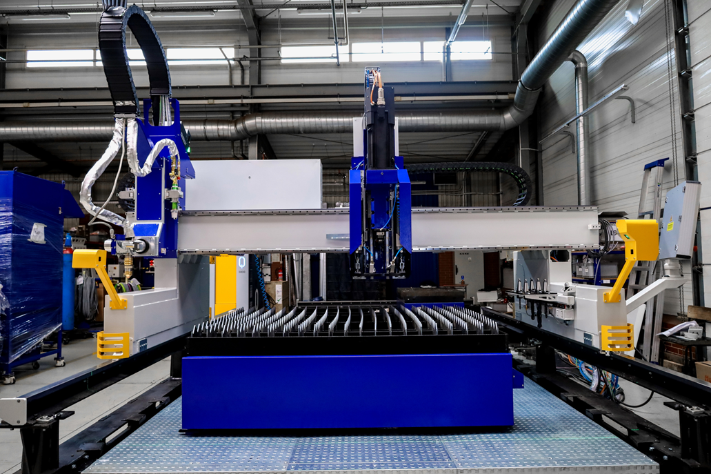 Máquina de corte CNC com tecnologia de precisão